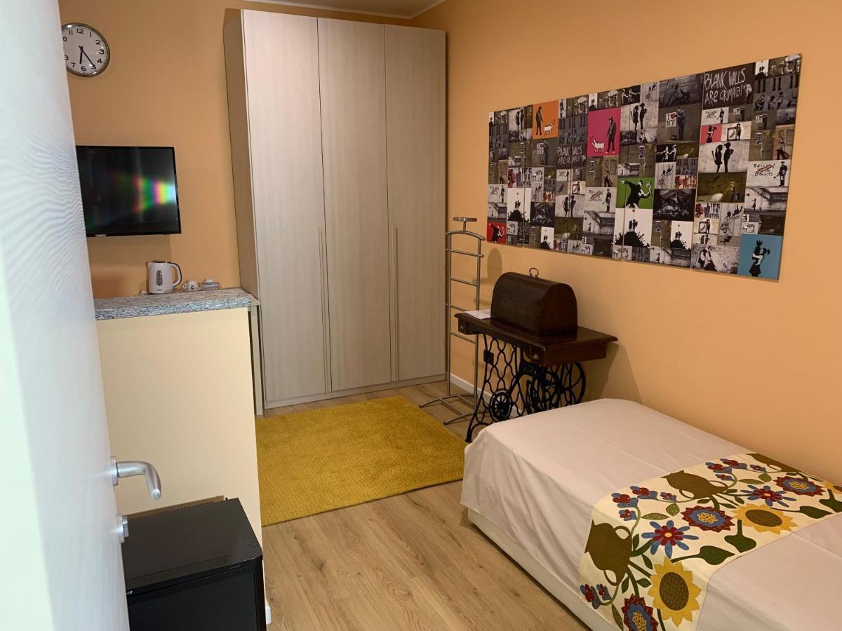 Bed & Breakfast Indi Thelar Villa Guardia Kültér fotó