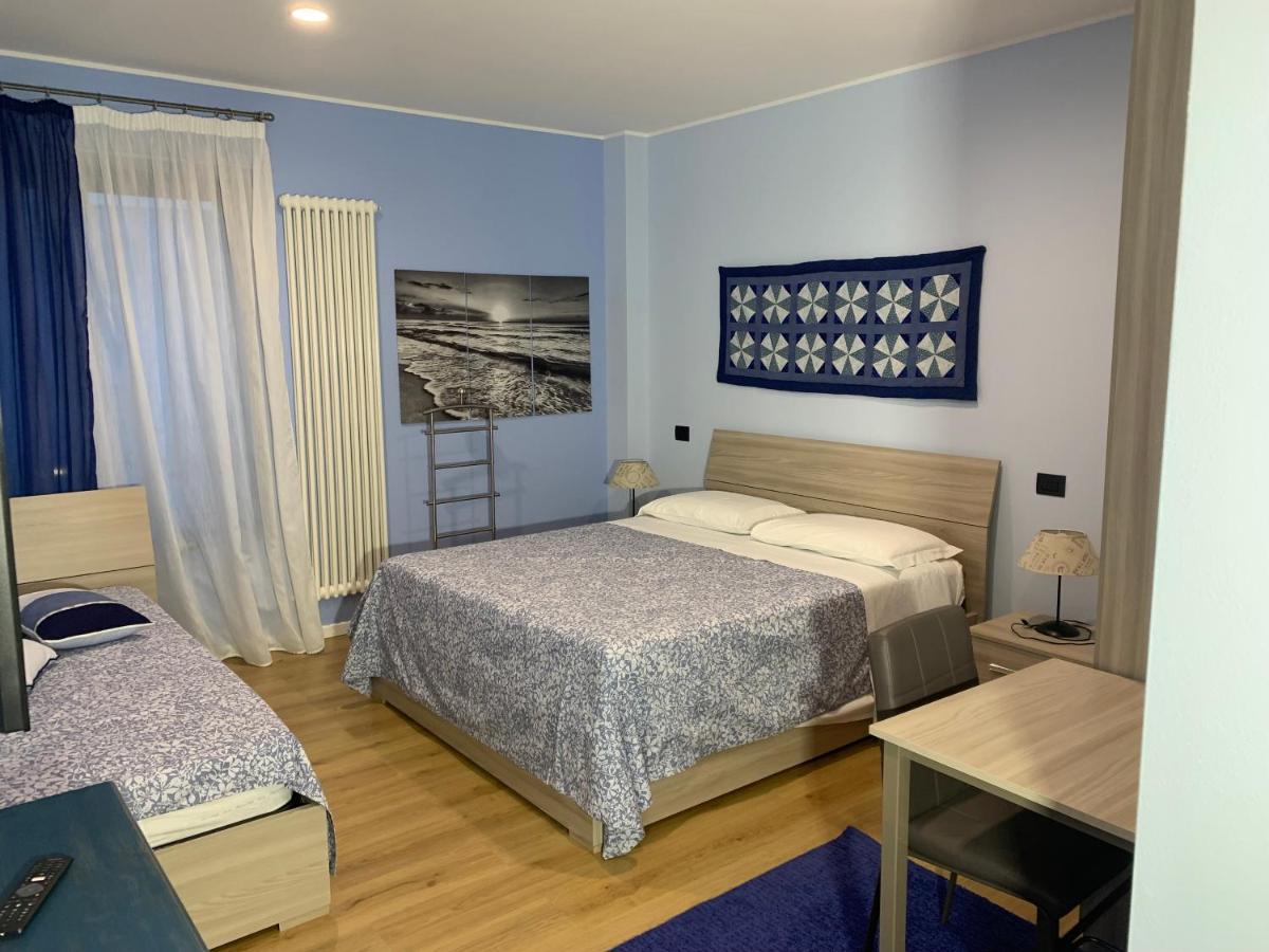 Bed & Breakfast Indi Thelar Villa Guardia Kültér fotó
